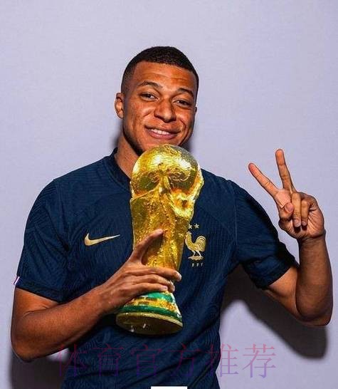 世体：老佛爷正在亲自和巴黎老板谈姆巴佩转会